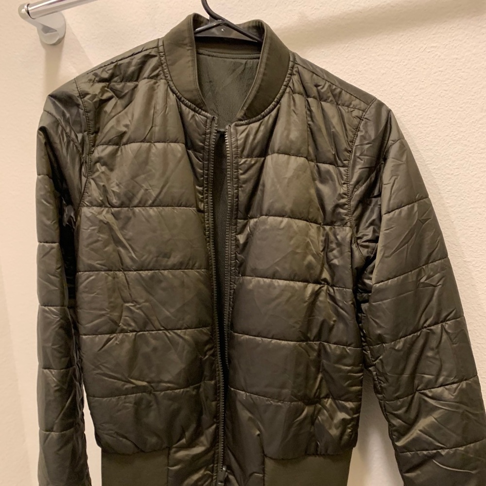 EUC nonstop bomber from lululemon